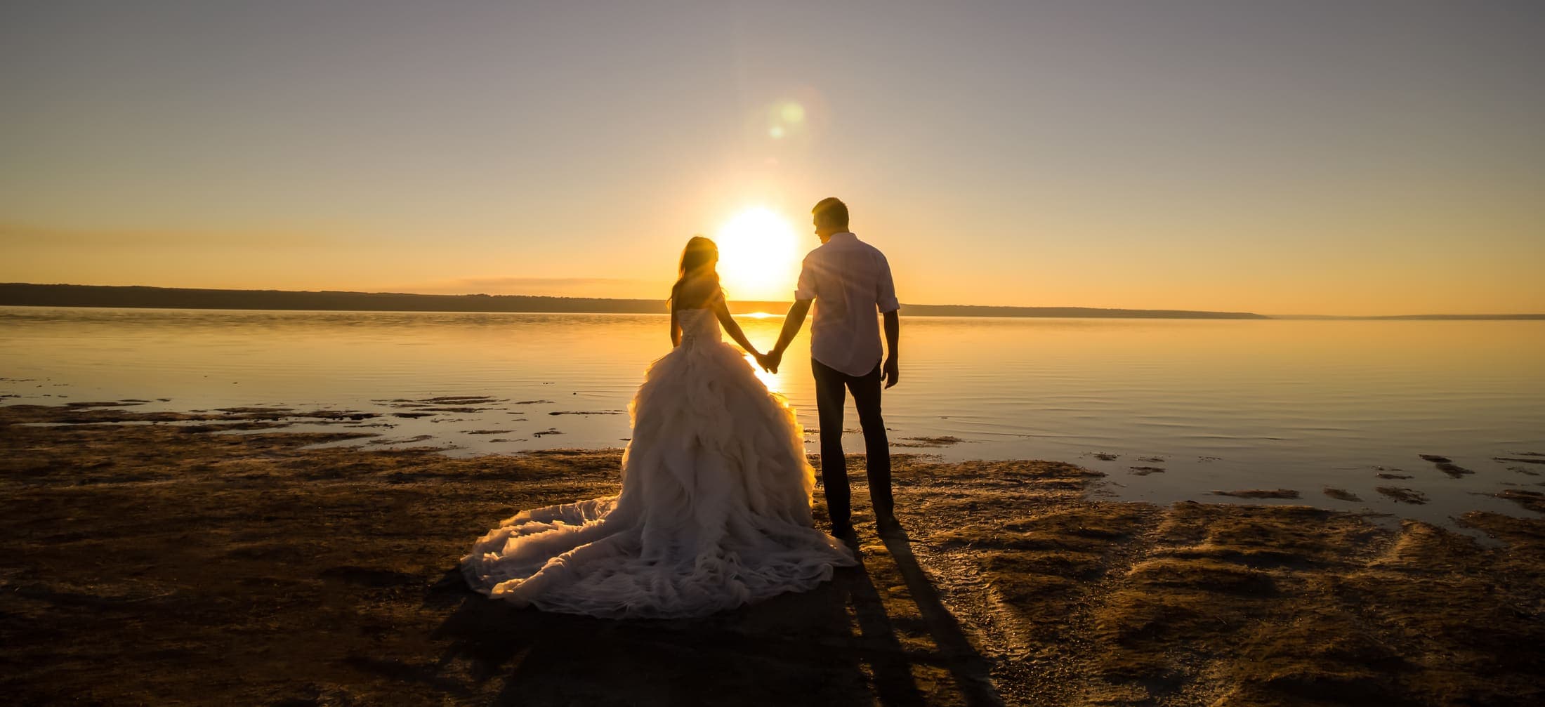 Pareja de novios - sistema B2B de invitaciones digitales