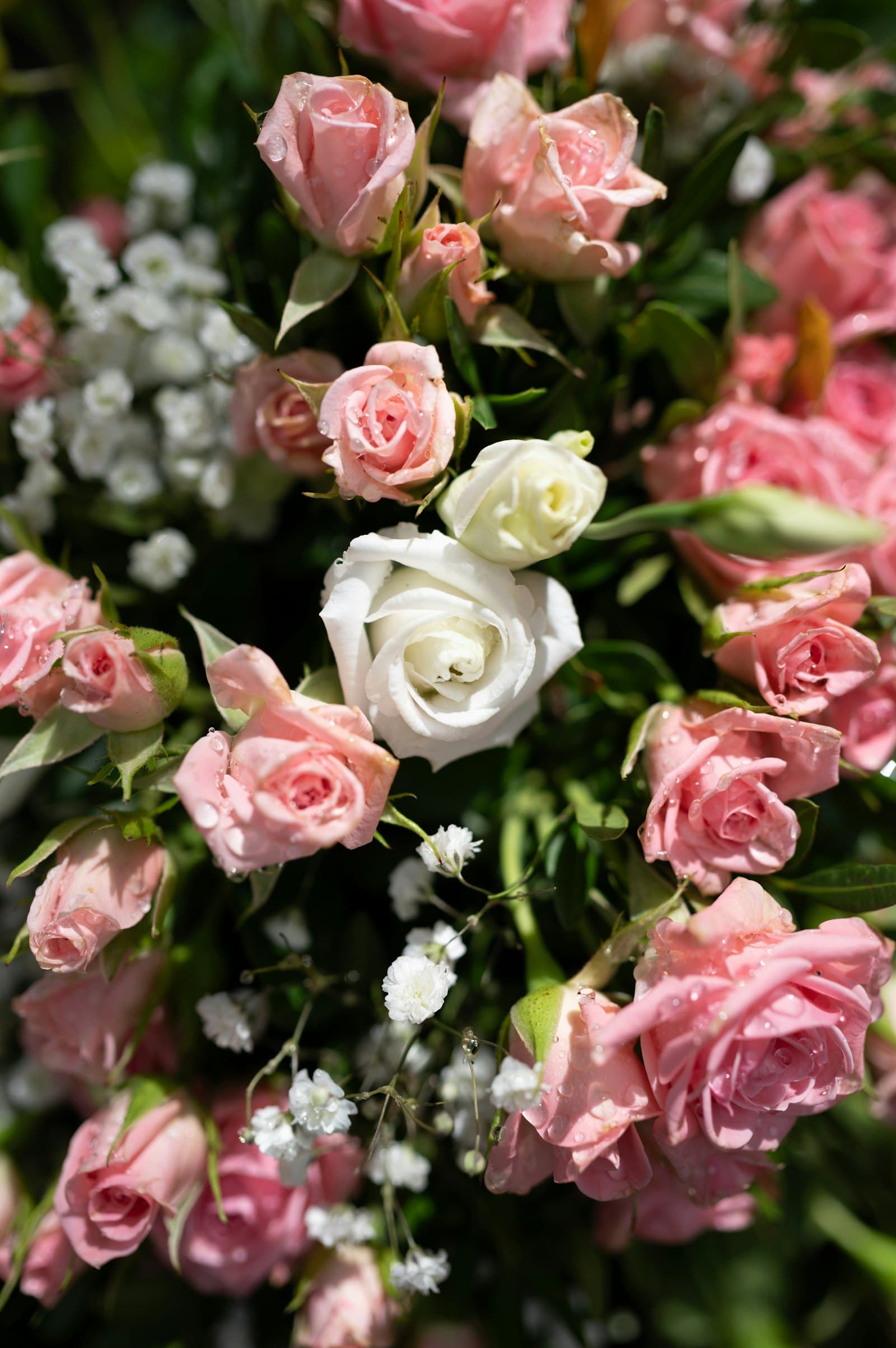 Ramo de novia de rosas para una boda elegante